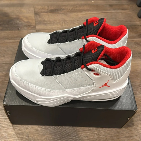 JORDAN MAX AURA 3 (GS) - Picture 3 of 7